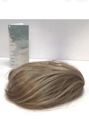 🦄 Paula Young Clip on Ponytail, Honey Blind